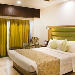 Deluxe Room Food Beverage Discounts